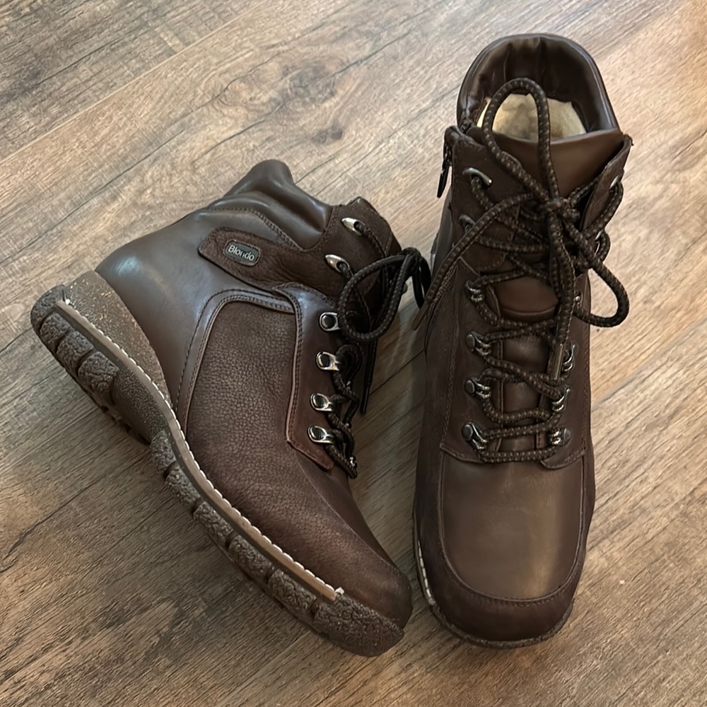 Blondo Women’s Size 10WW Wool Brown Winter Weather Rain Boots Lace up + Zipper